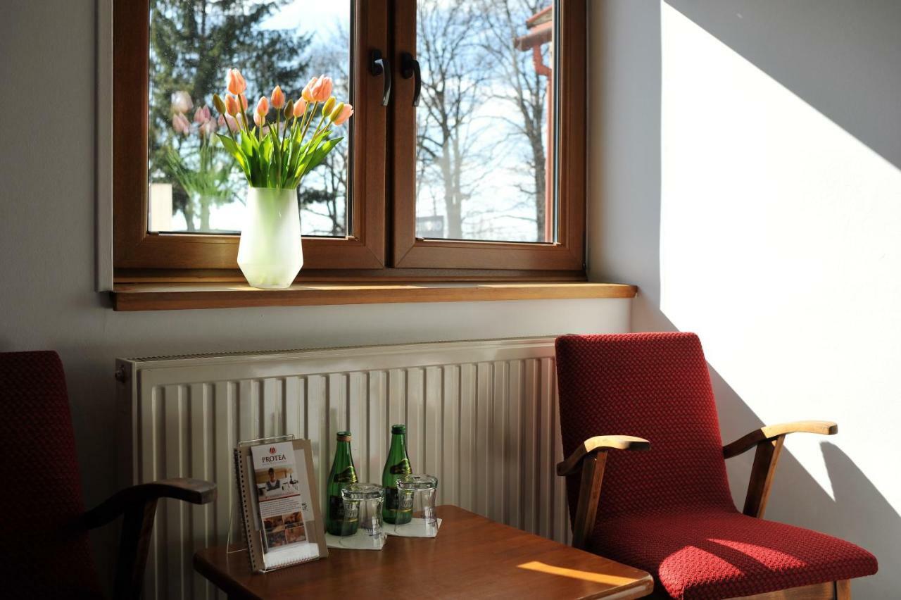 Hotel Protea Boleslawiec Exteriör bild