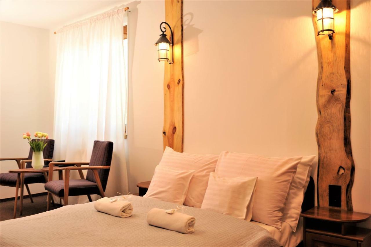 Hotel Protea Boleslawiec Exteriör bild